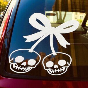 Gothic Skull Car Decal with Bow, White Vinyl Window Sticker, Decoration 7*4 inc